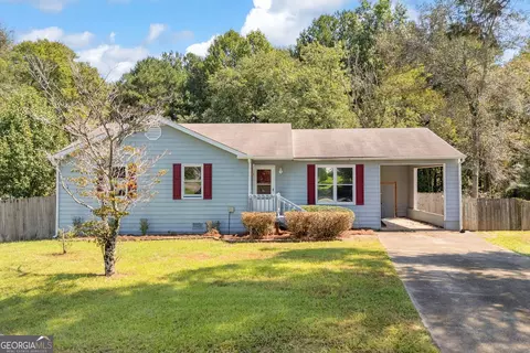 374 Meadow Trace Dr, Auburn, GA 30011