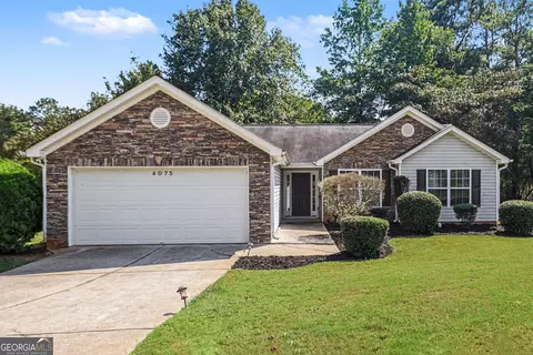 6075 Castlegate Dr, Douglasville, GA 30135