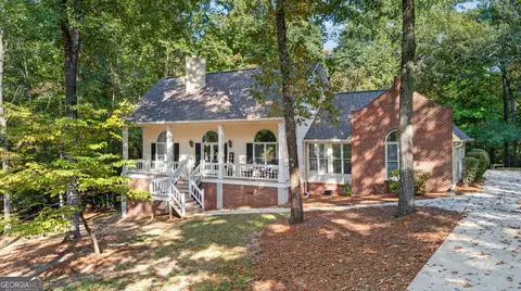 127 Ridge Crest Dr, Macon, GA 31210
