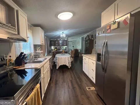 Kitchen - 166 Pebble Hills Rd, Cochran, GA 31014 photo 3 of 3