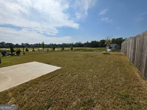 Exterior - 205 River Meadow Dr, Lagrange, GA 30241 photo 7 of 9