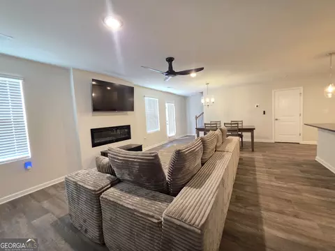Living - 205 River Meadow Dr, Lagrange, GA 30241 photo 3 of 4