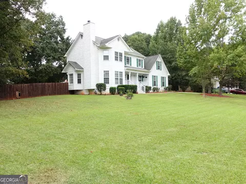 Exterior - 308 Regal Way E, Mcdonough, GA 30253 photo 2 of 5