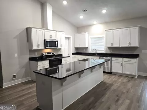 Kitchen - 169 E Sheppard St, Stapleton, GA 30823 photo 1 of 3