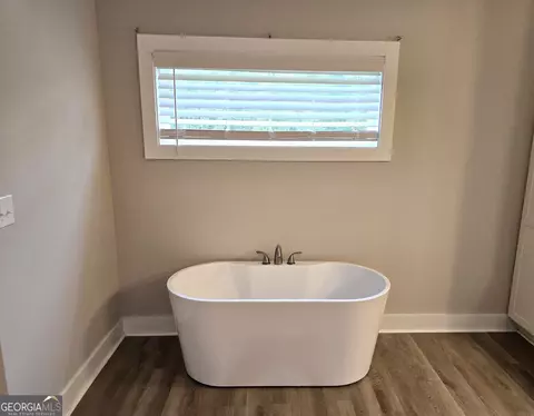 Bath - 169 E Sheppard St, Stapleton, GA 30823 photo 1 of 4