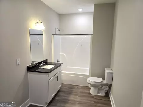 Bath - 169 E Sheppard St, Stapleton, GA 30823 photo 4 of 4