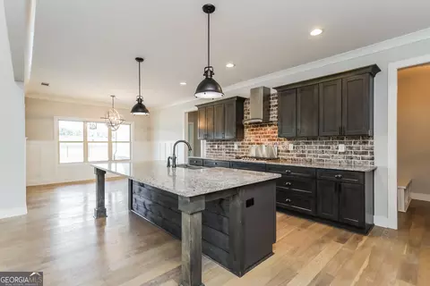 Kitchen - 71 Derby Dr, Forsyth, GA 31029 photo 2 of 2