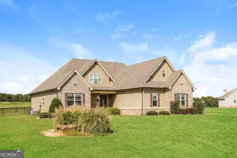 Exterior - 71 Derby Dr, Forsyth, GA 31029 photo 3 of 4