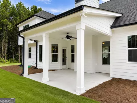 Exterior - 41 Commanche Cir #LOT 55, Williamson, GA 30292 photo 9 of 12