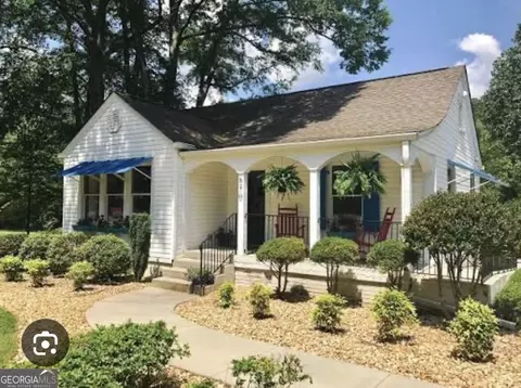 570 Lanier Ave E, Fayetteville, GA 30214