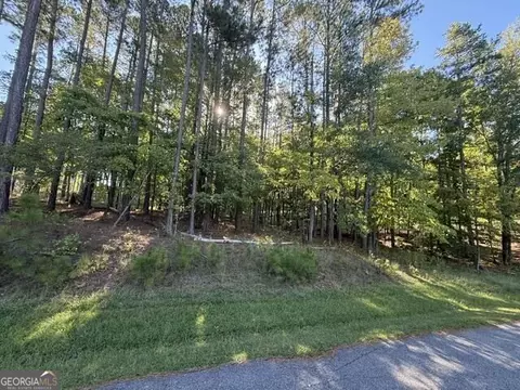 1040 Pinehurst Dr, Greensboro, GA 30642