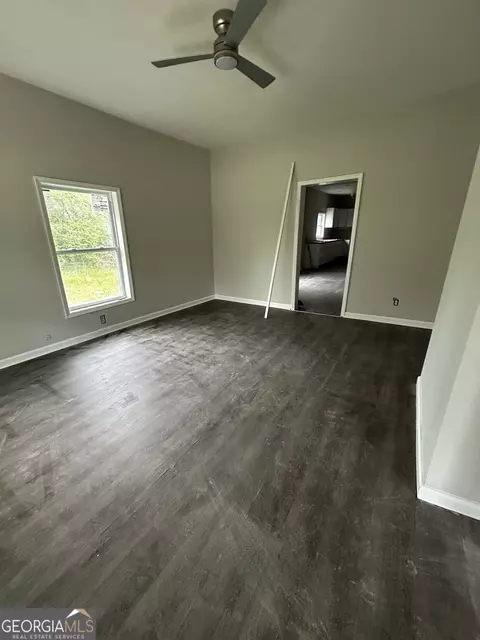 Living - 305 Colquitt St, Lagrange, GA 30241 photo 1 of 2