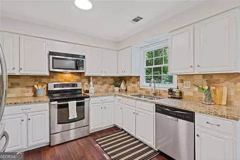 Kitchen - 3752 Frederica Rd NW, Berkeley Lake, GA 30096 photo 3 of 9