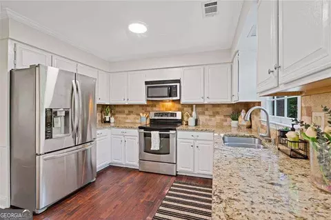 Kitchen - 3752 Frederica Rd NW, Berkeley Lake, GA 30096 photo 4 of 9