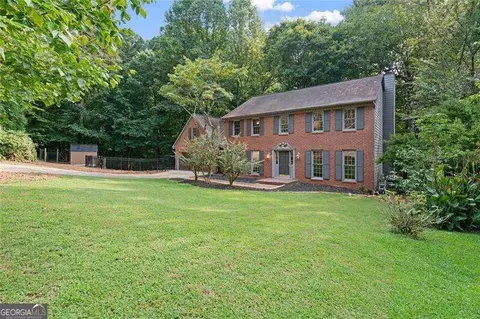 Exterior - 3752 Frederica Rd NW, Berkeley Lake, GA 30096 photo 4 of 28