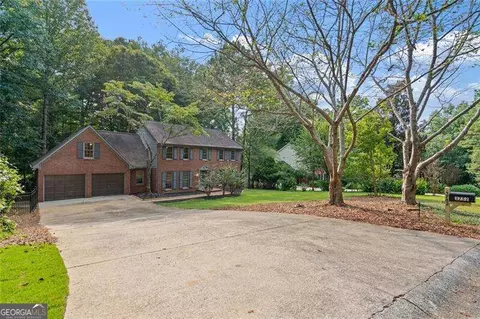 Exterior - 3752 Frederica Rd NW, Berkeley Lake, GA 30096 photo 5 of 28