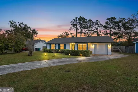 404 Westgate Cir, Saint Marys, GA 31558