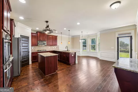 Kitchen - 2432 Sunflower Dr, Evans, GA 30809 photo 3 of 5
