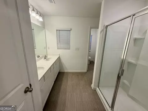 Bath - 1408 Ben Park Way, Grayson, GA 30017 photo 2 of 7