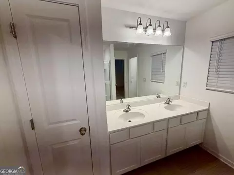 Bath - 1408 Ben Park Way, Grayson, GA 30017 photo 3 of 7