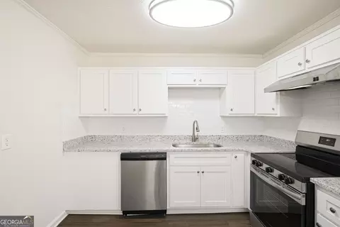 Kitchen - 30 Roberts Ln, Covington, GA 30014 photo 1 of 2