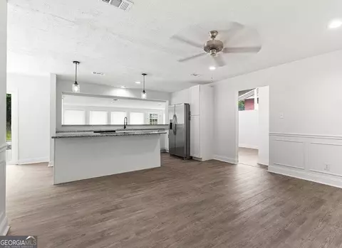 Living - 3320 Oakridge, Augusta, GA 30909 photo 1 of 3