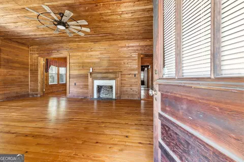 Living - 3213 Highway 326, Commerce, GA 30530 photo 1 of 6