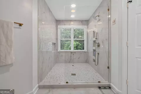 Bath - 3355 Kates Way, Duluth, GA 30097 photo 4 of 6