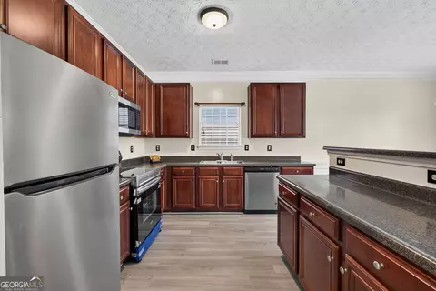 Kitchen - 11240 Aliyah Dr, Hampton, GA 30228 photo 1 of 2