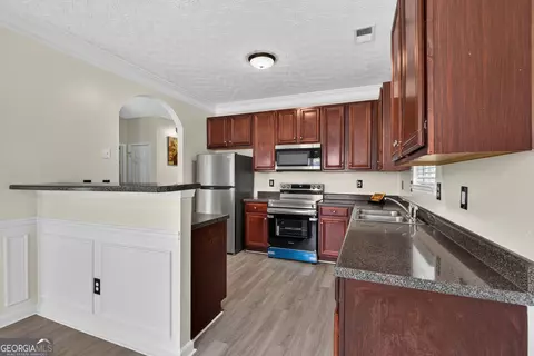 Kitchen - 11240 Aliyah Dr, Hampton, GA 30228 photo 2 of 2