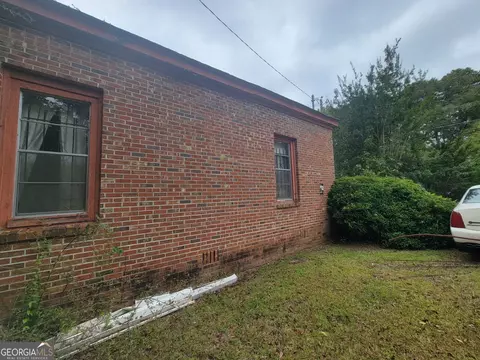 Exterior - 917 Motley St, Lagrange, GA 30241 photo 9 of 18