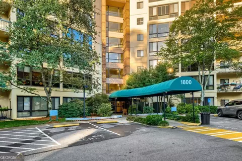 1800 Clairmont Lk #218, Decatur, GA 30033