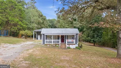 559 Donahoo Rd SE, Silver Creek, GA 30173