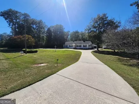 Exterior - 352 S Dugger Ave, Roberta, GA 31078 photo 2 of 4