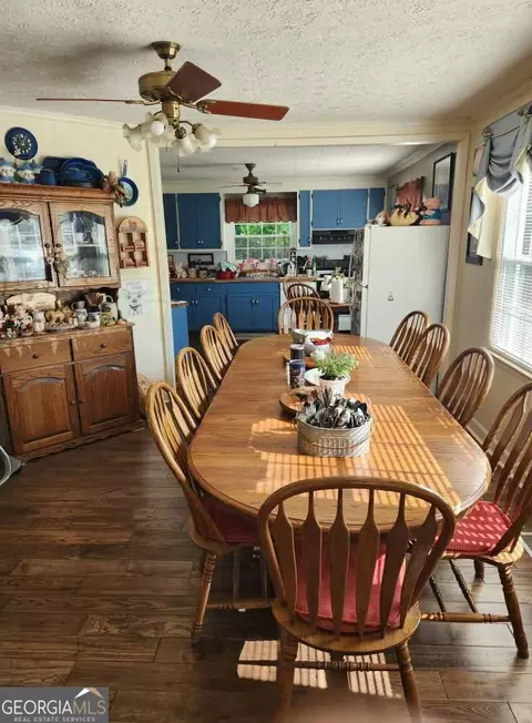 Dining - 352 S Dugger Ave, Roberta, GA 31078 photo 3 of 5