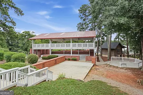 Exterior - 935 Lakeside Cir, Covington, GA 30016 photo 7 of 8