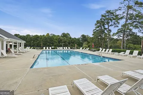 Exterior - 935 Lakeside Cir, Covington, GA 30016 photo 6 of 8
