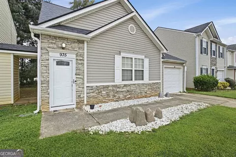Other - 935 Lakeside Cir, Covington, GA 30016 photo 1 of 10