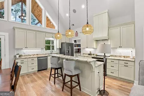 Kitchen - 1608 Thompson Ln, Jasper, GA 30143 photo 5 of 6