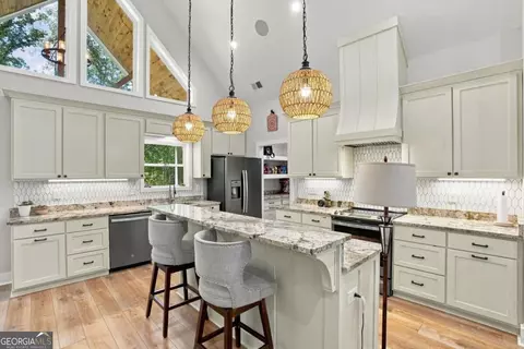Kitchen - 1608 Thompson Ln, Jasper, GA 30143 photo 4 of 6