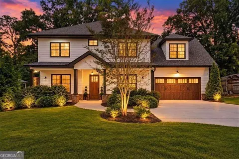 374 Norcross St, Roswell, GA 30075