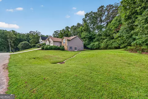 Exterior - 223 Stonebrook Dr, Demorest, GA 30535 photo 3 of 4