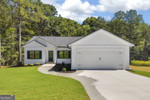 64 Harbor Heights Cir, Lavonia, GA 30553