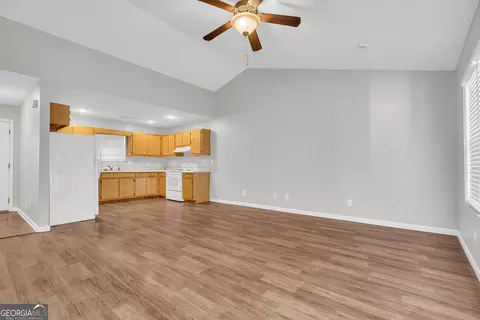 Living - 688738748 Black Mountain Rd, Toccoa, GA 30577 photo 2 of 5
