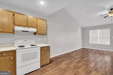 Living - 688738748 Black Mountain Rd, Toccoa, GA 30577 photo 4 of 5