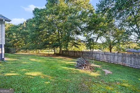 Exterior - 1204 Ridgecrest Dr, Winder, GA 30680 photo 6 of 6