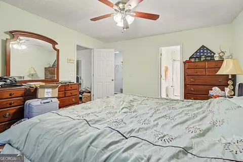 Bedroom - 1204 Ridgecrest Dr, Winder, GA 30680 photo 3 of 5