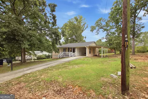 Exterior - 404 Stancil Dr, Toccoa, GA 30577 photo 8 of 11