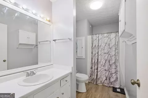 Bath - 404 Stancil Dr, Toccoa, GA 30577 photo 2 of 2
