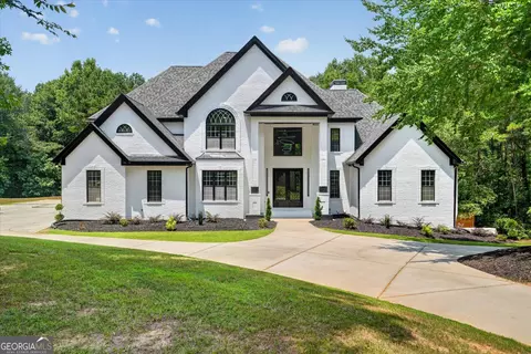 3285 Stonewall Tell Rd, Atlanta, GA 30349